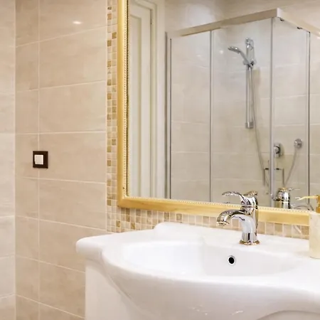 Meraki Home - Bologna Centre Private Bathroom-2